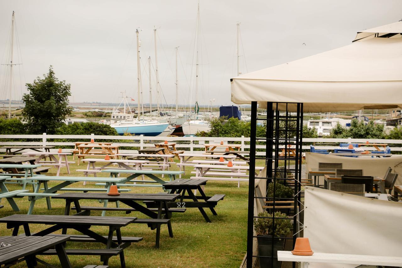The Victory At Mersea West Mersea Extérieur photo