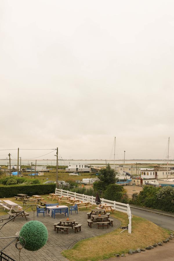 The Victory At Mersea West Mersea Extérieur photo